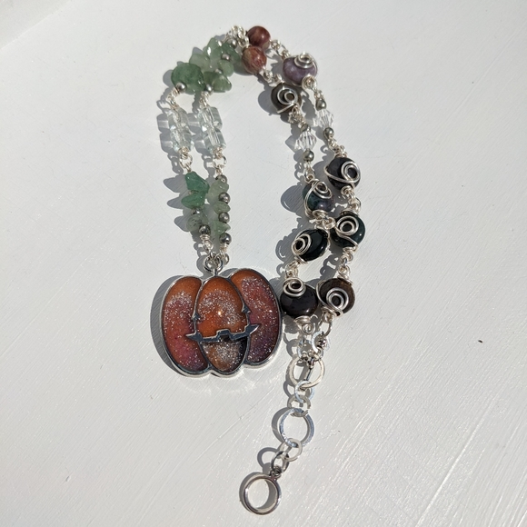 🎃SOLD🎃 Pumpkin Necklace Silver Crystals Jasper Green Aventurine Artisan Resin - Picture 9 of 14